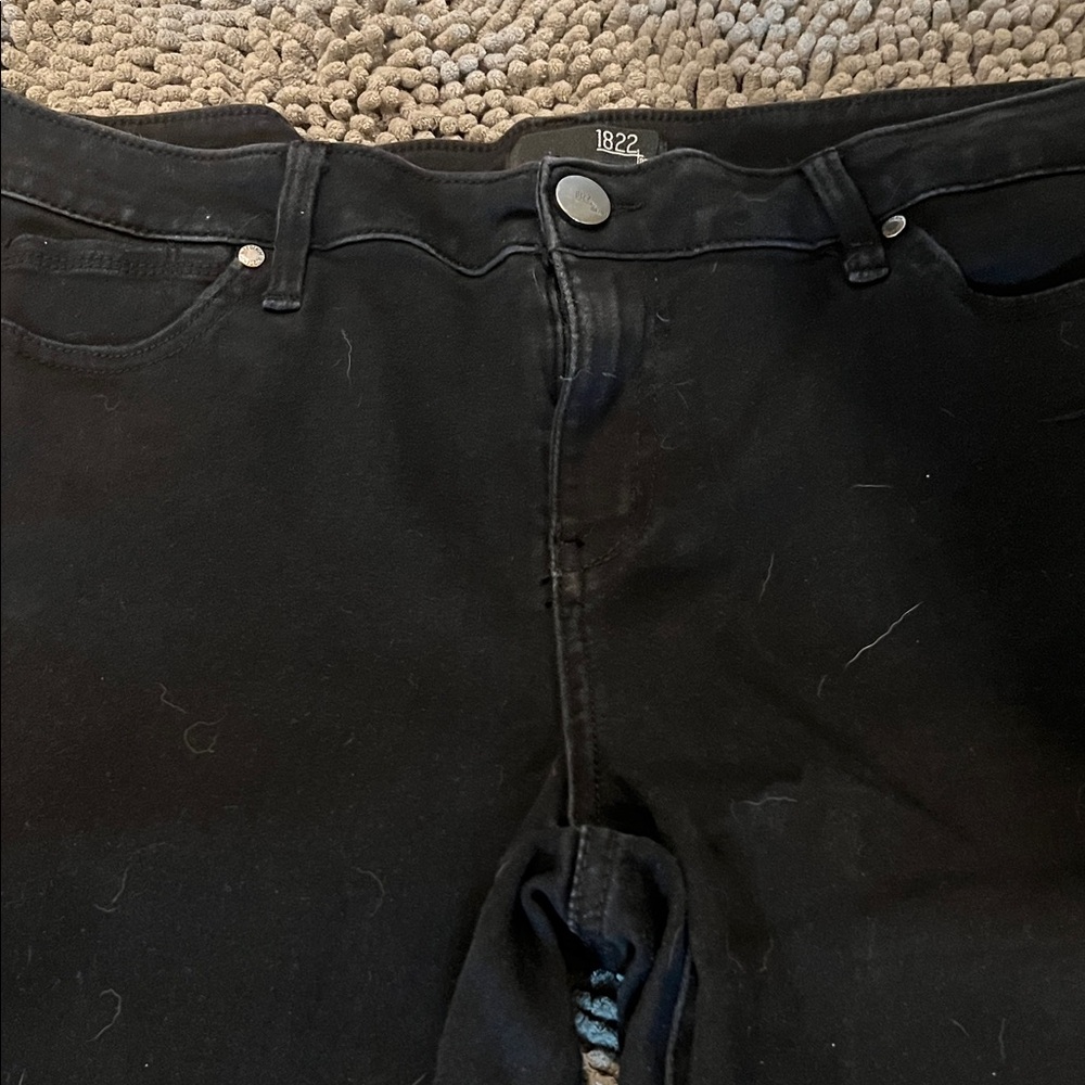 1822 Denim Women's Classic Black Cropped Jeans - Picture 8 of 8
